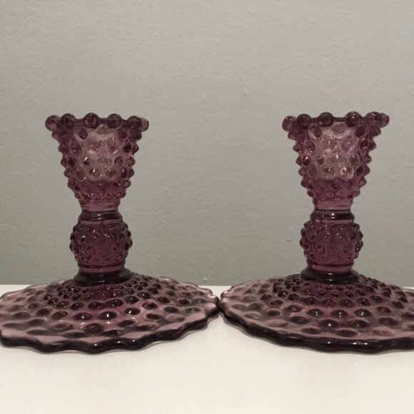 Set of 2 Fenton Hobnail Plum Purple Opalescent Glass Candlestick Holders Vintage - Picture 3 of 5